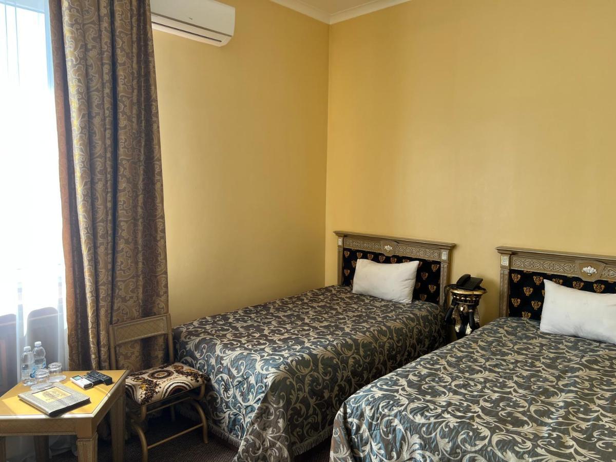 фараон Hotel