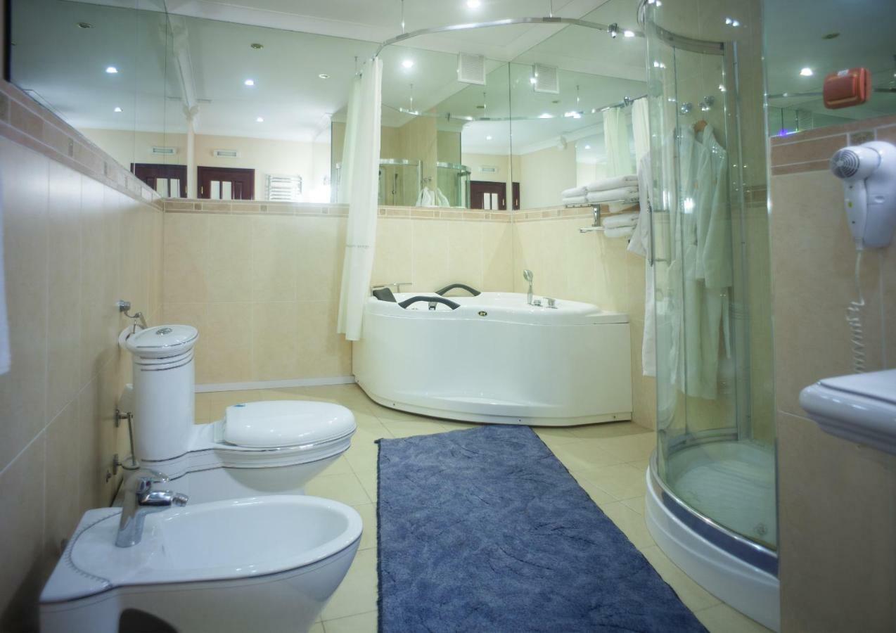 фараон 4*