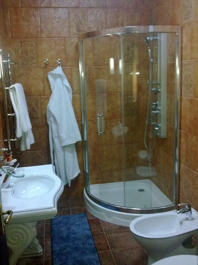 фараон 4*
